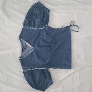 Blue denim chambray puff sleeve raw hem top medium.
